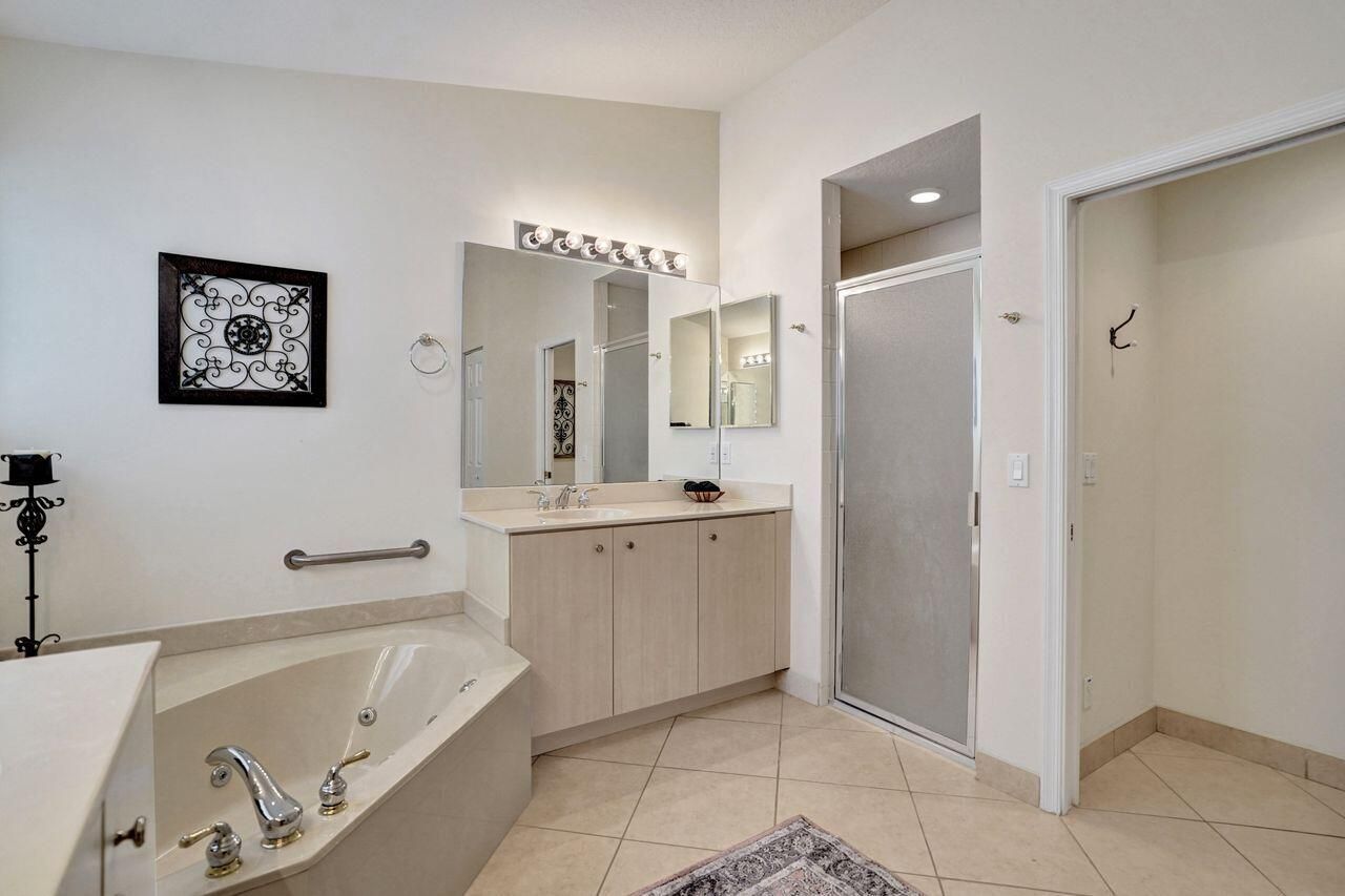 5303 Wycombe Avenue, Boynton Beach, FL 33437 Photo