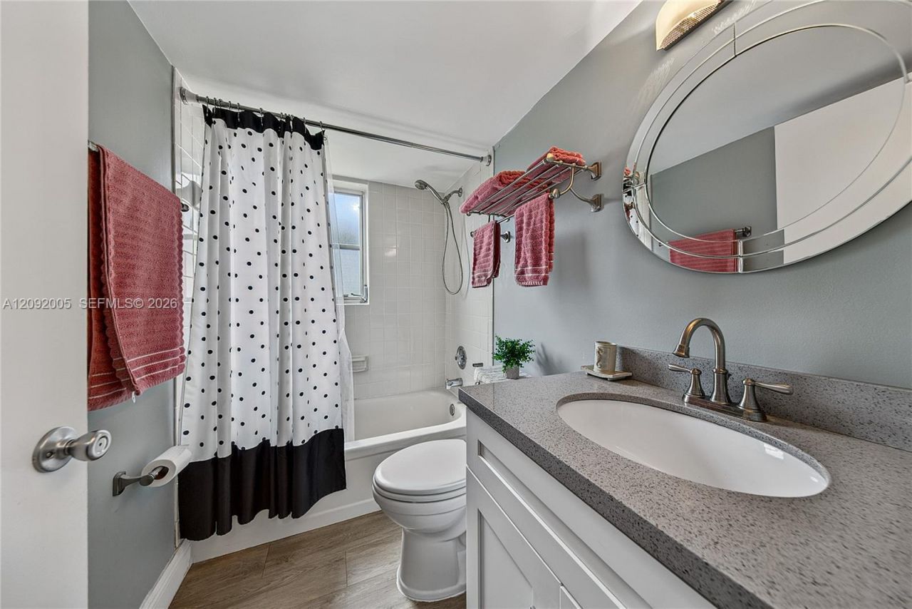 7301 NW 1st St, Unit 401, Margate, FL 33063 Photo