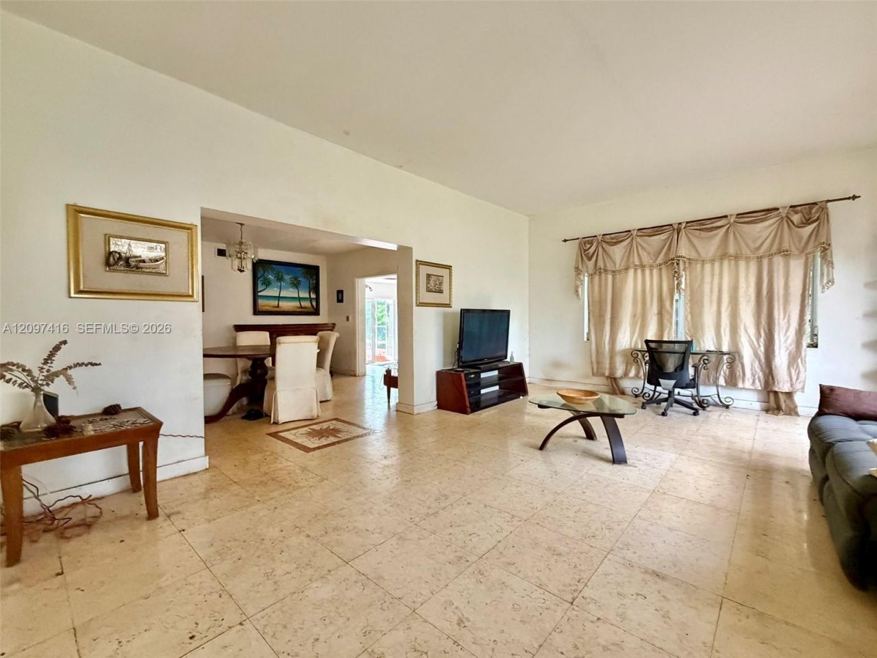 2141 NE 124th St, North Miami, FL 33181 Photo