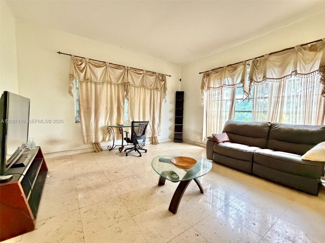 2141 NE 124th St, North Miami, FL 33181 Photo