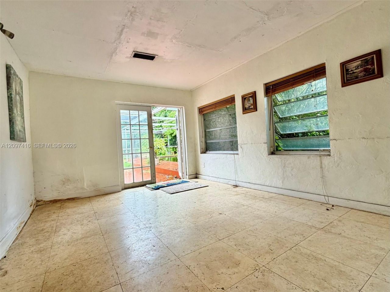 2141 NE 124th St, North Miami, FL 33181 Photo