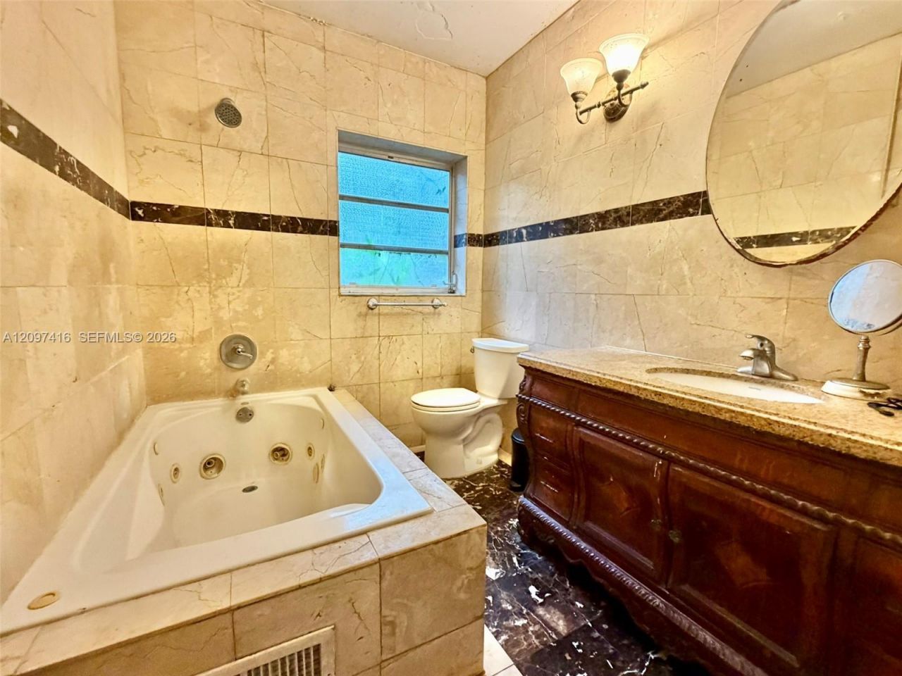 2141 NE 124th St, North Miami, FL 33181 Photo