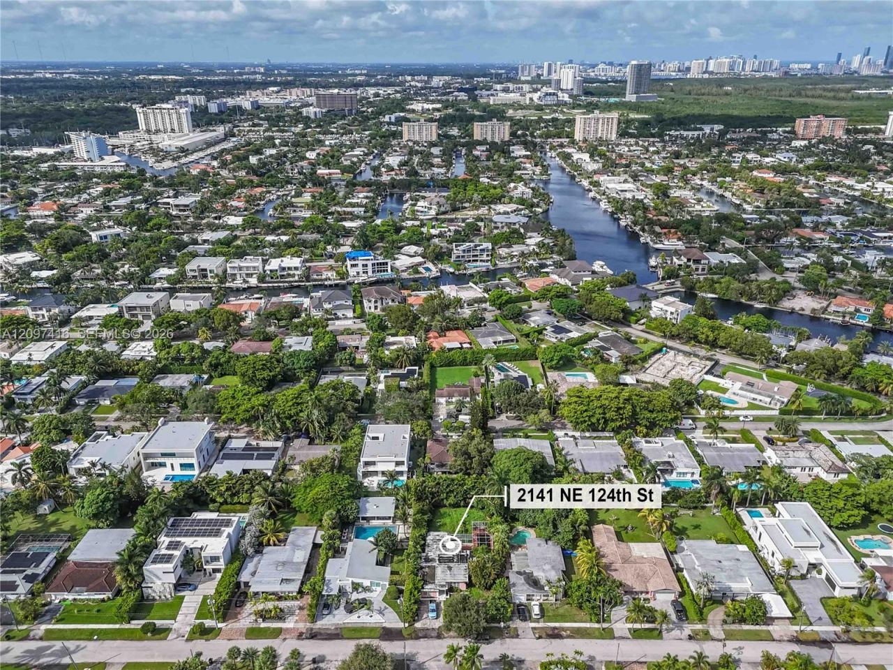 2141 NE 124th St, North Miami, FL 33181 Photo