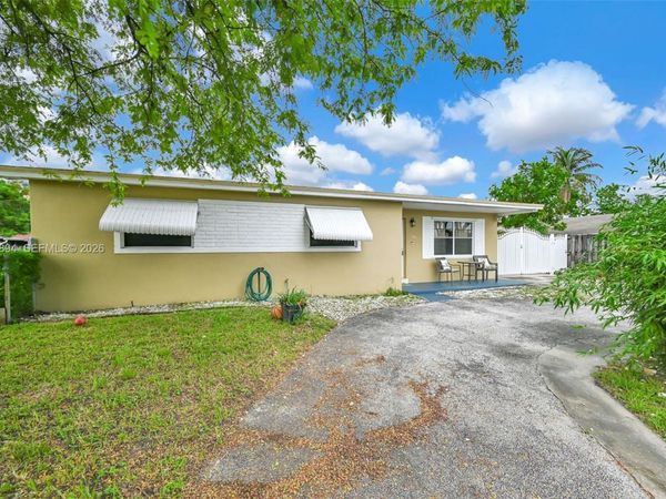 230 N 67th Ave , Hollywood, FL 33024