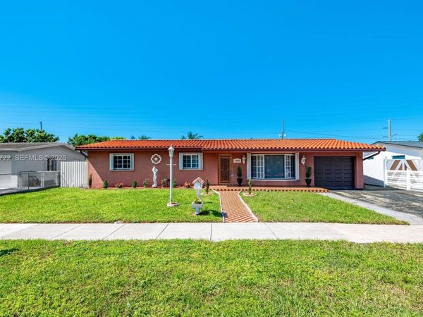 7802 W 18th Ln, Hialeah, FL 33014
