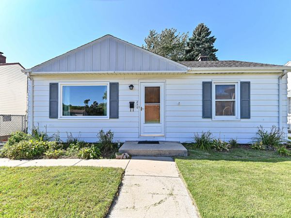 250 Luedtke Ave, Racine, WI 53405