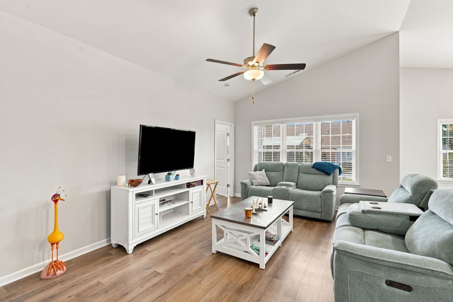 291 Lifestyle Court Photo 12