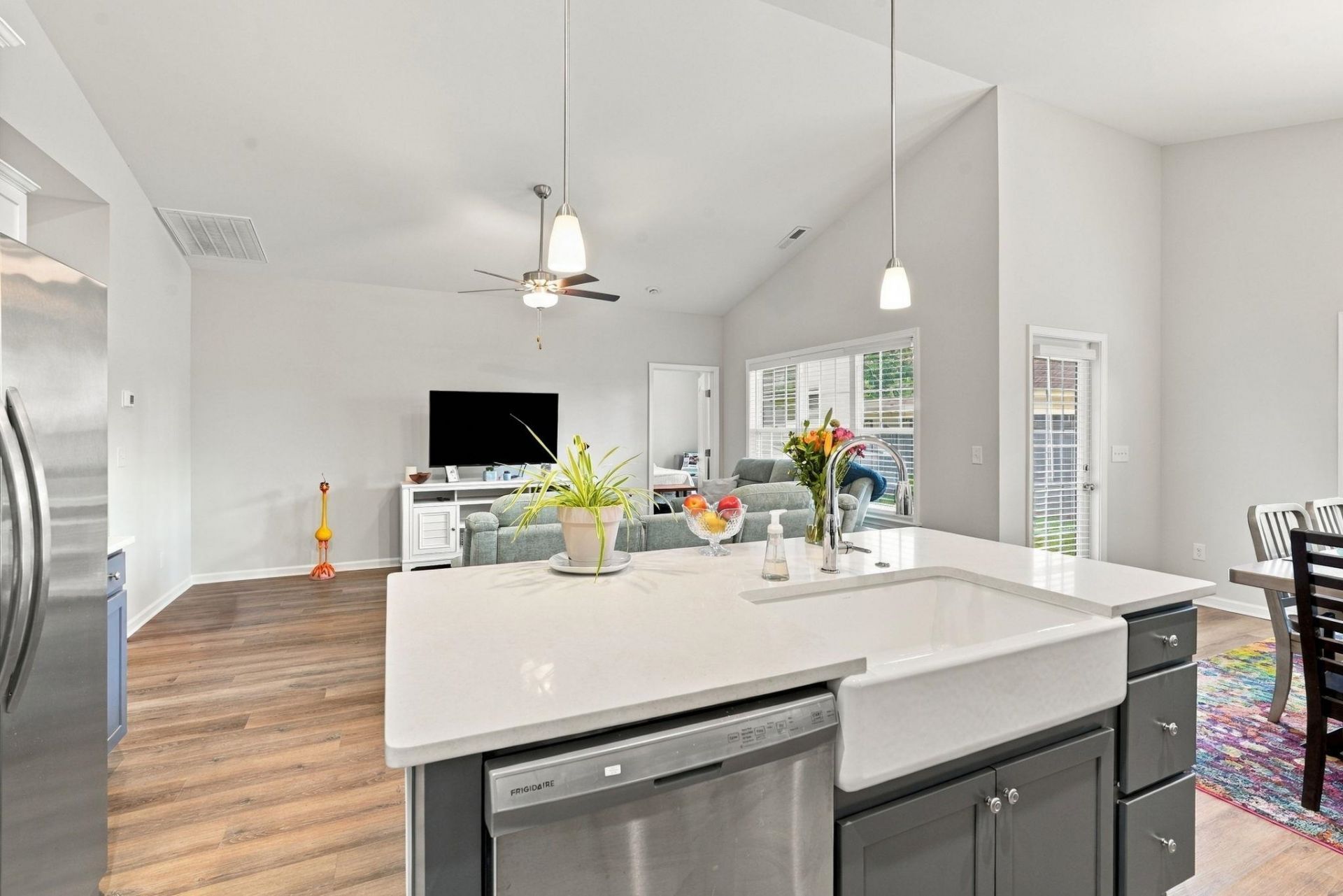 291 Lifestyle Court Photo 23