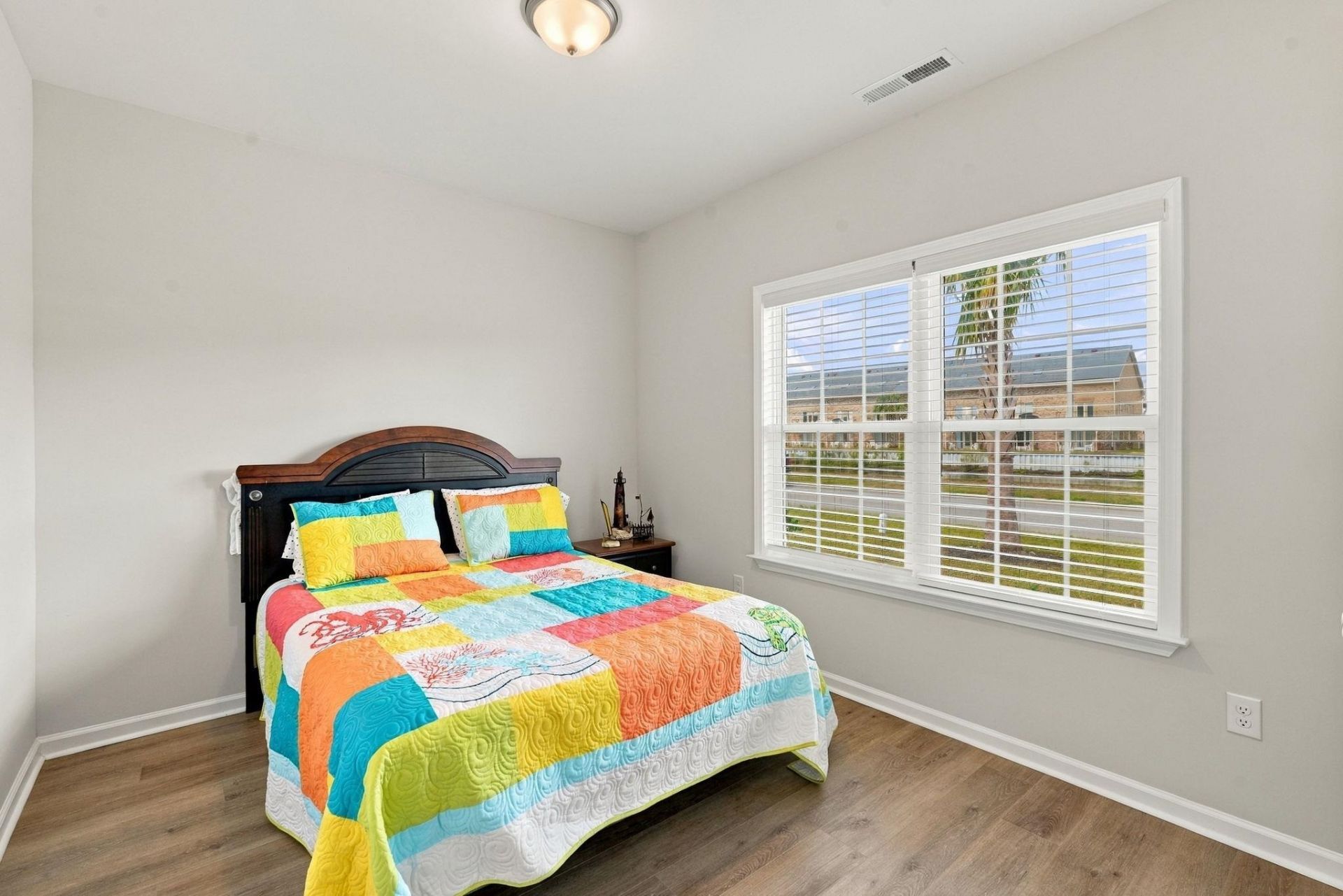 291 Lifestyle Court Photo 29