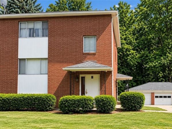 1804-1808 Cromwell Drive , Akron, OH 44313