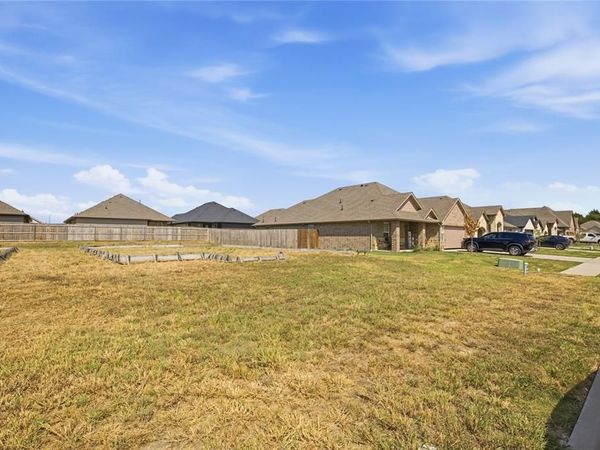 708 Greyson Lane , Greenville, TX 75402