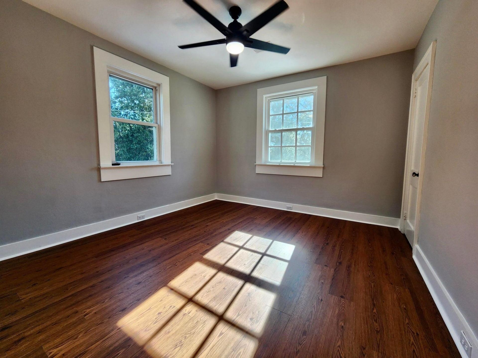 2230 Sunnyside Avenue Photo 23