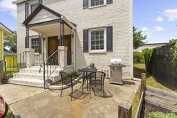 2230 Sunnyside Avenue photo 4