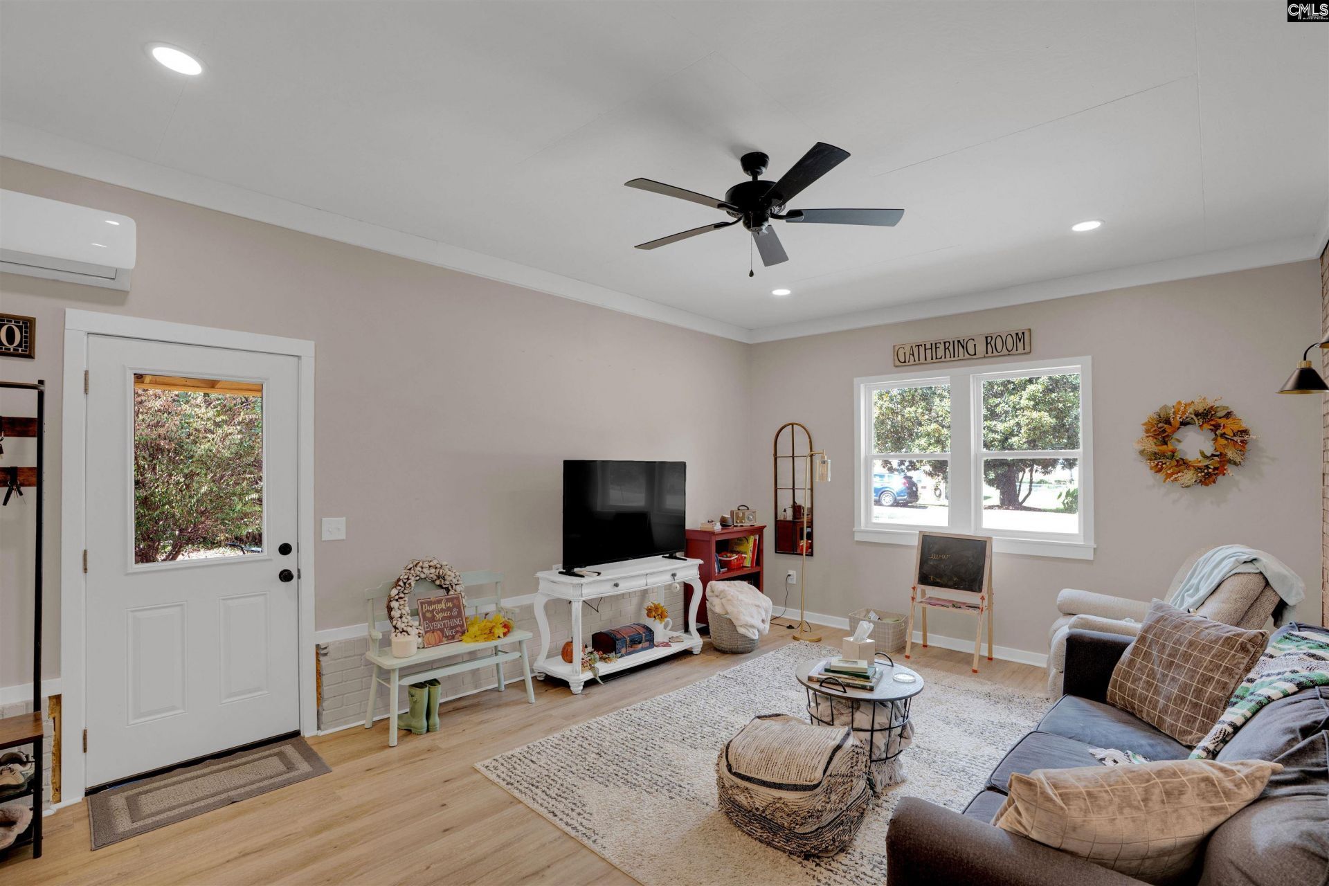 105 Sedgewood Lane  Photo 10