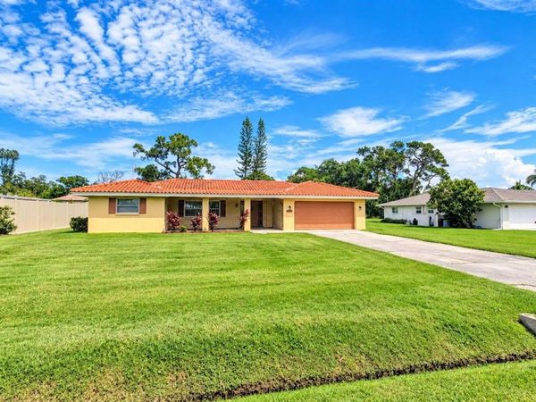6219 HOLLYWOOD BOULEVARD , SARASOTA, FL 34231