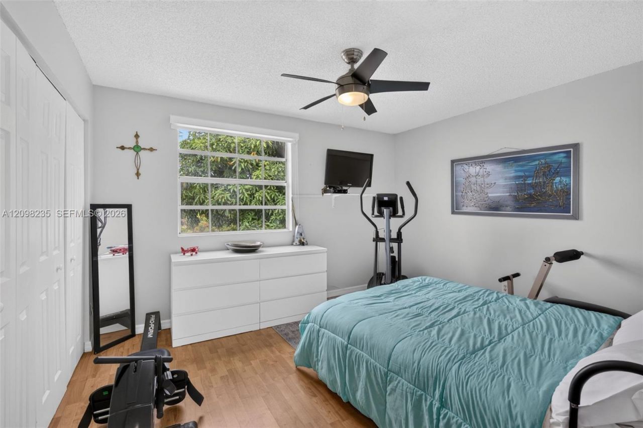10747 NW 37th Pl, Sunrise, FL 33351 Photo