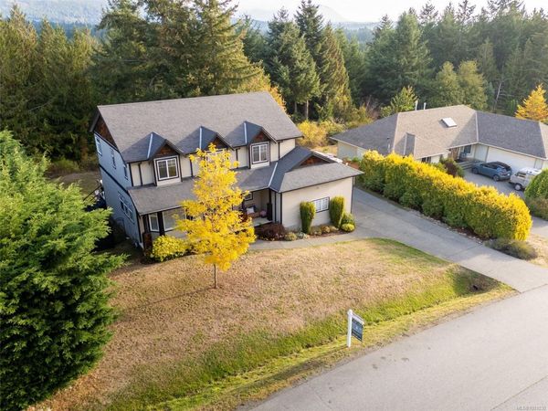 2125 Wildflower Rd , Shawnigan Lake, BC V0R 2W1