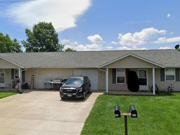 8016 N 3rd Street , St Rose, IL 62230