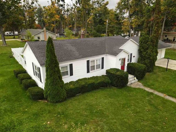 320 Bailey Avenue, Gaylord, MI 49735