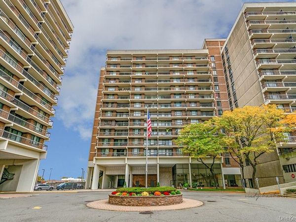 152-18 Union Turnpike, Unit 1P, Flushing, NY 11367