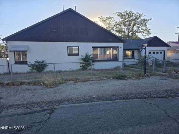 654 H Street, Hawthorne, NV 89415
