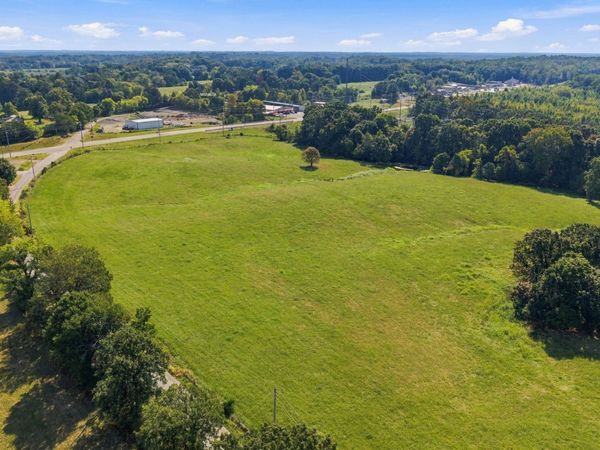 1 Highway 46 , Bon Aqua, TN 37025