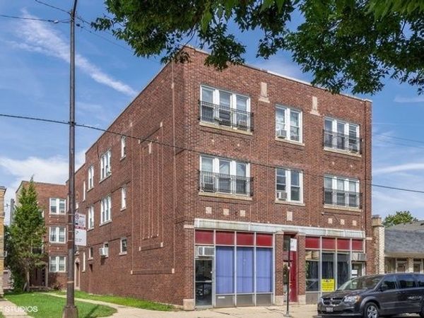 5852 W HIGGINS Avenue, Unit 1A, Chicago, IL 60630