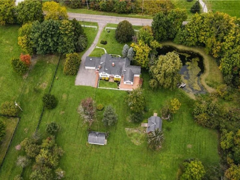 8233 Music Street, Chagrin Falls, OH 44022 Photo 2