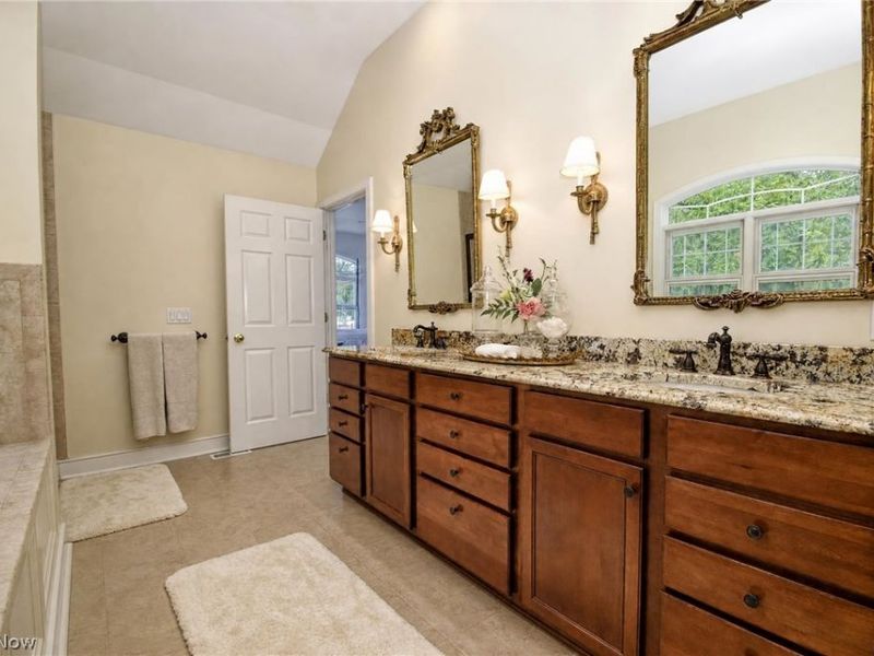 8233 Music Street, Chagrin Falls, OH 44022 Photo 27