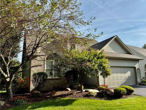 8474 Hitchcock Road, Youngstown, OH 44512