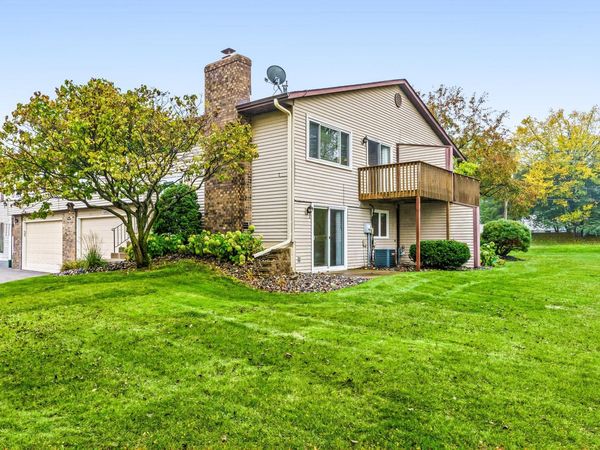 10394 Balsam Lane, Eden Prairie, MN 55347