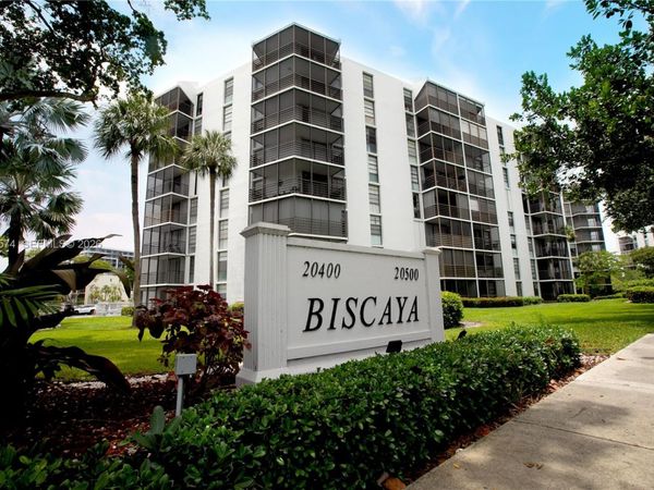 20500 W Country Club Dr , Unit 714, Aventura, FL 33180