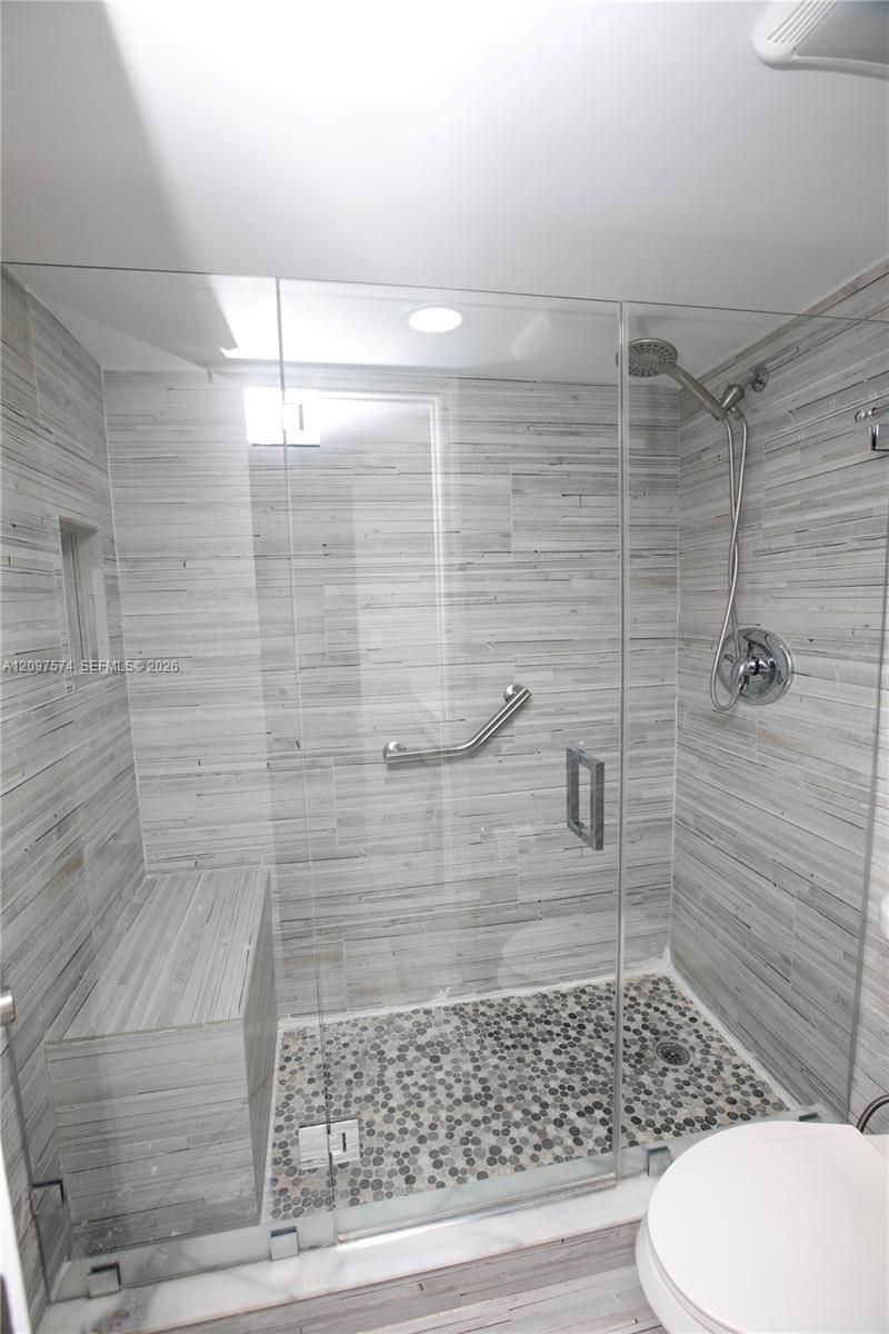 20500 W Country Club Dr , Unit 714, Aventura, FL 33180 Photo