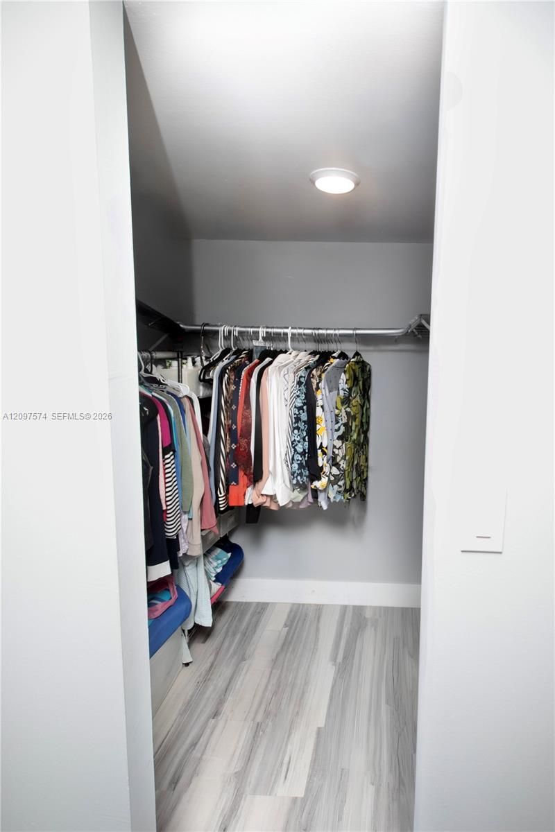 20500 W Country Club Dr , Unit 714, Aventura, FL 33180 Photo
