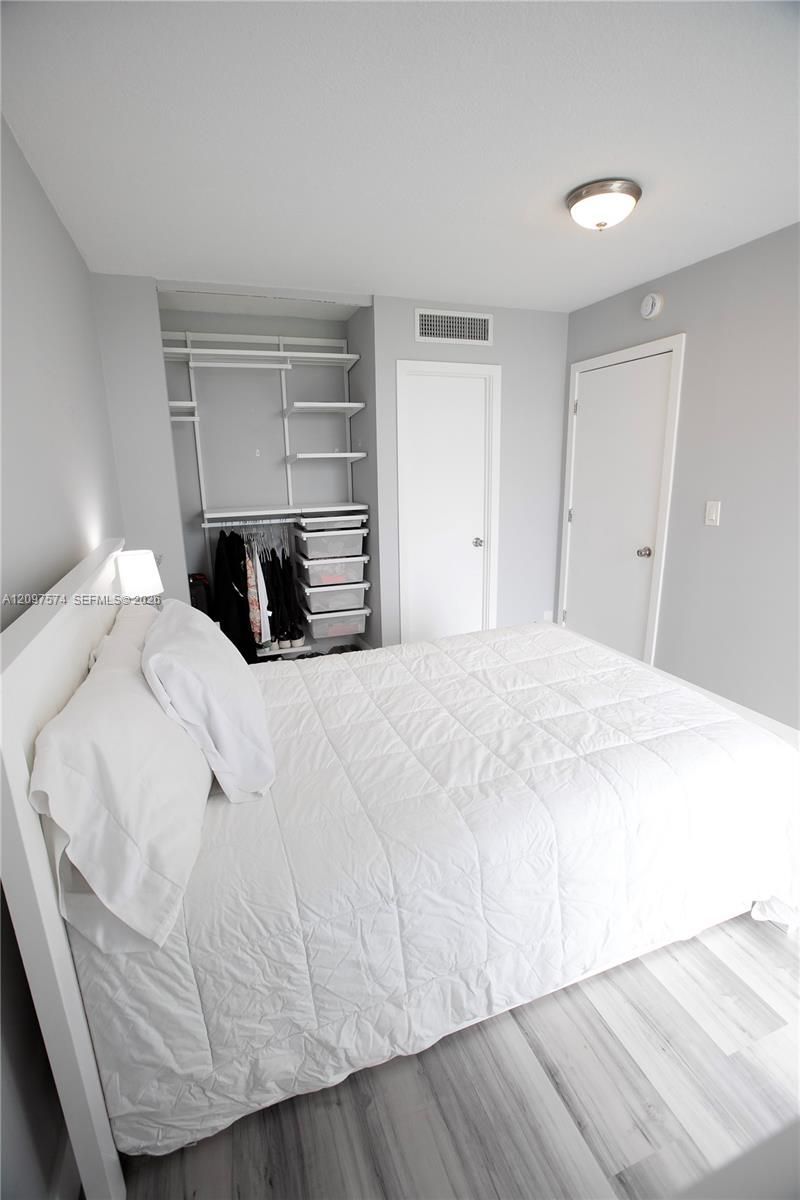 20500 W Country Club Dr , Unit 714, Aventura, FL 33180 Photo