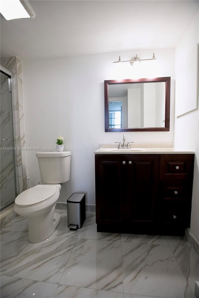 20500 W Country Club Dr , Unit 714, Aventura, FL 33180 Photo