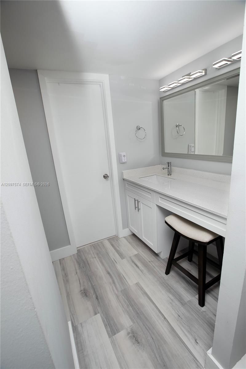 20500 W Country Club Dr , Unit 714, Aventura, FL 33180 Photo