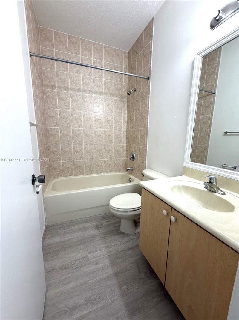 1088 SW 144th Ave, Unit 801, Pembroke Pines, FL 33027 Photo