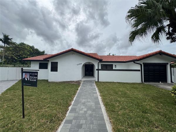 13354 SW 1st Ter , Miami, FL 33184