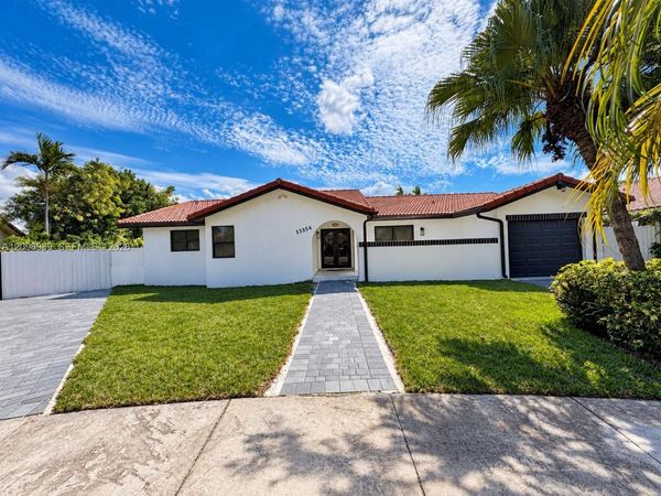 13354 SW 1st Ter , Miami, FL 33184