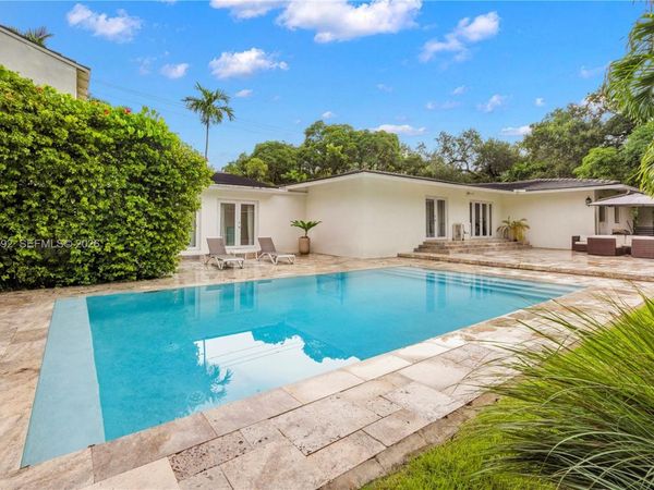 1101 Coral Way , Coral Gables, FL 33134