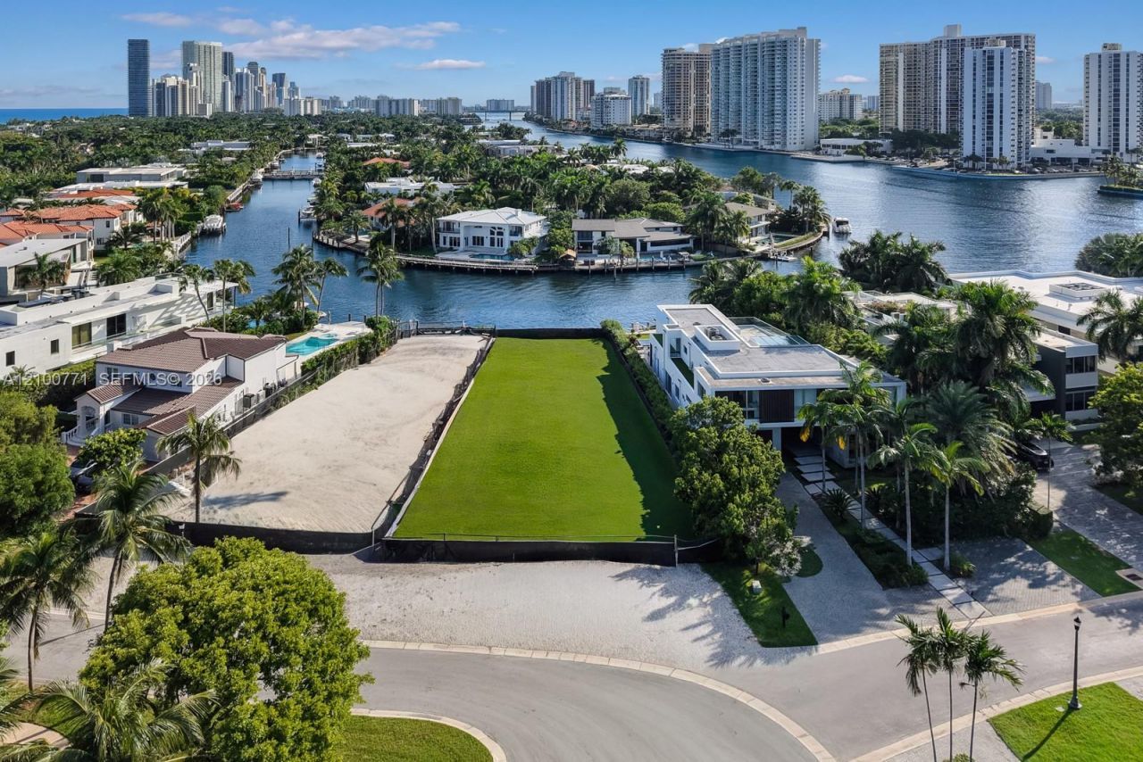 476 N Parkway Pkwy , Golden Beach, FL 33160 Photo