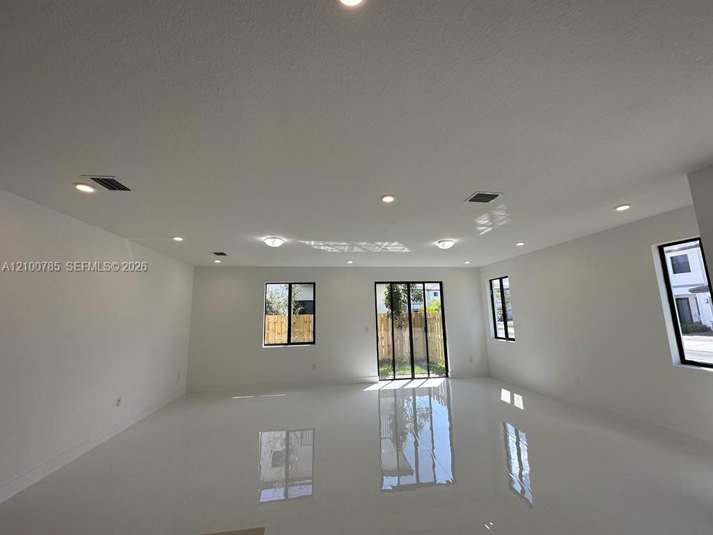 13661 SW 157th Pl , Miami, FL 33196 Photo