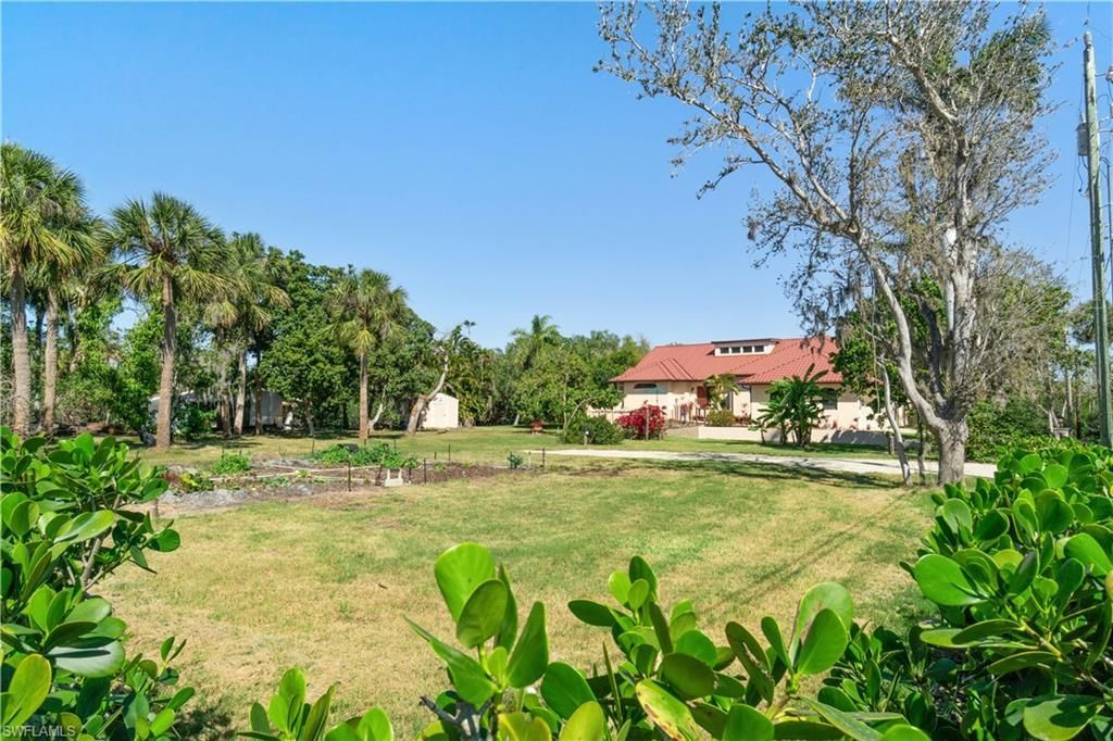 27557 Shore Dr , Bonita Springs, FL 34134 Photo