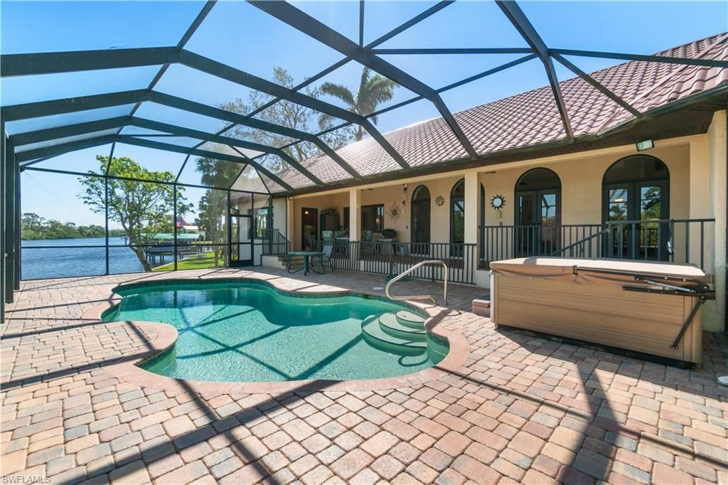27557 Shore Dr , Bonita Springs, FL 34134 Photo