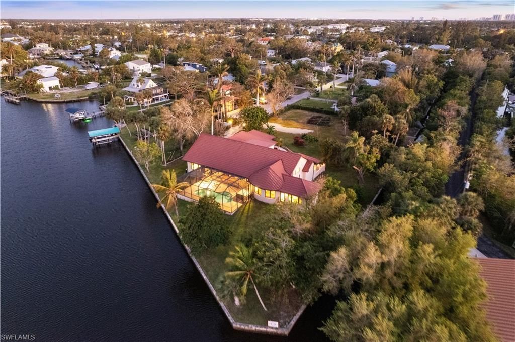 27557 Shore Dr , Bonita Springs, FL 34134 Photo