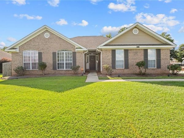 8640 Oak Hill Drive, Semmes, AL 36575
