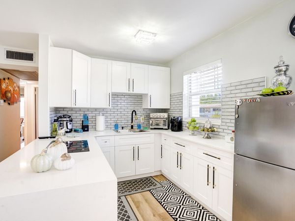 203 S WINDSOR I, Unit 203, West Palm Beach, FL 33417
