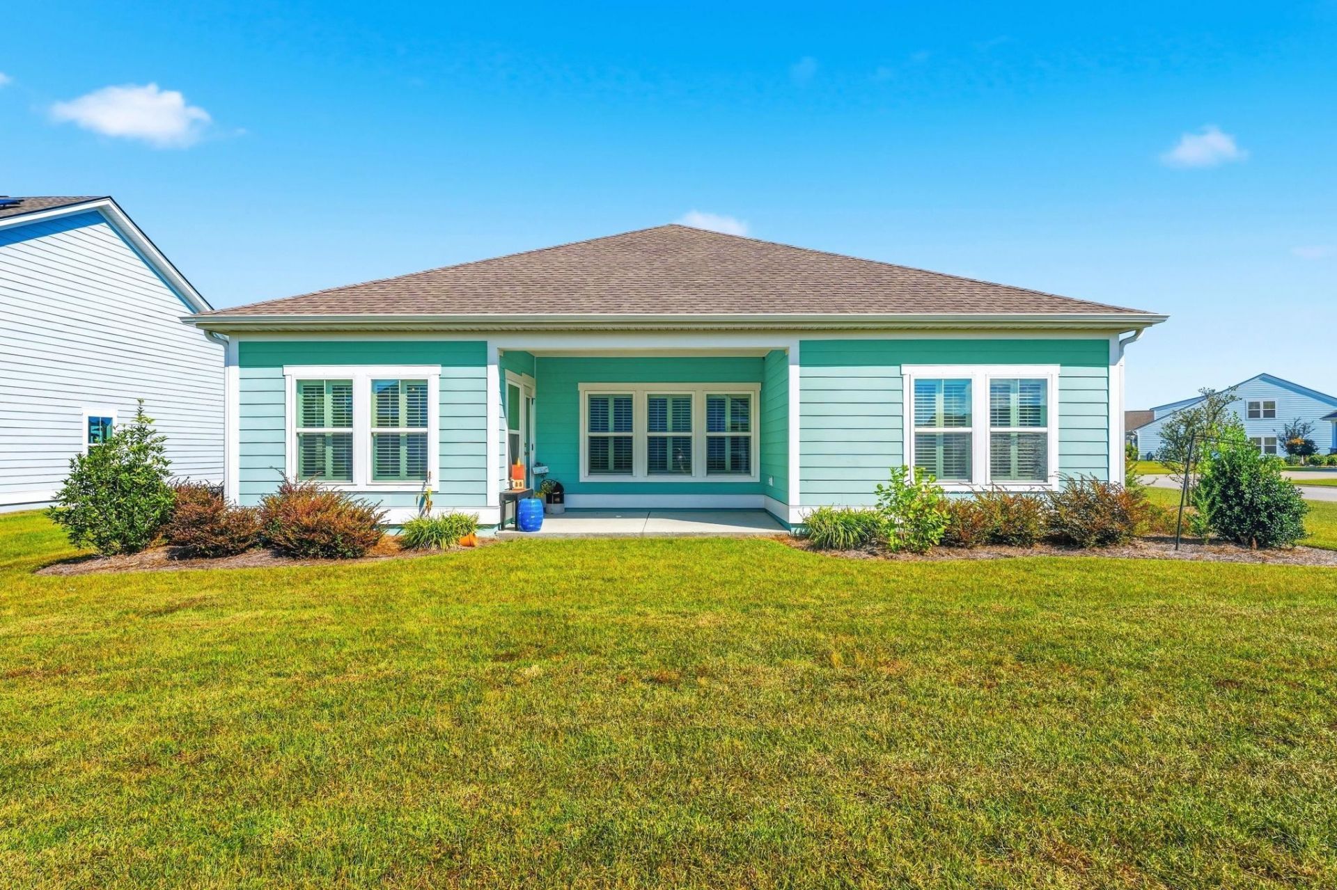 2001 Suwanee Ct. Photo 33