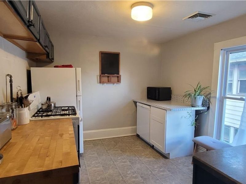 1306 W 73rd Street, Cleveland, OH 44102 Photo 12